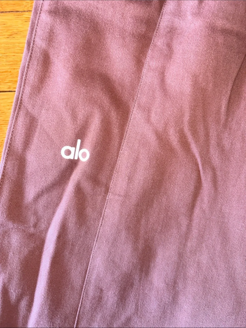 Alo High-Waist Wide Leg Cargo Pants - Dusty Mauve